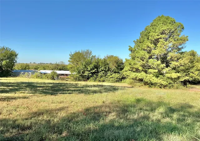 Photo 1 of Sale Pending at 120 Nw Gaye St, Kingston, OK 73439 | MLS# 2636606 | Listing updated on 2026-10-06