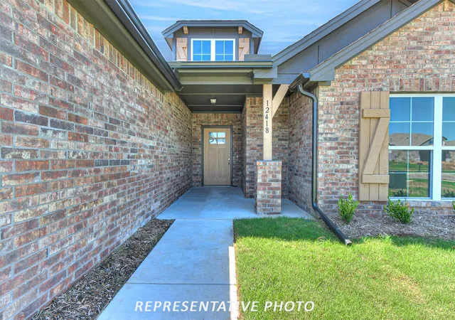 Photo 2 of Single family home for sale at 13339 S 72nd Eastplace, Bixby, OK 74008 | MLS# 2636637 | Listing updated on 2026-10-07