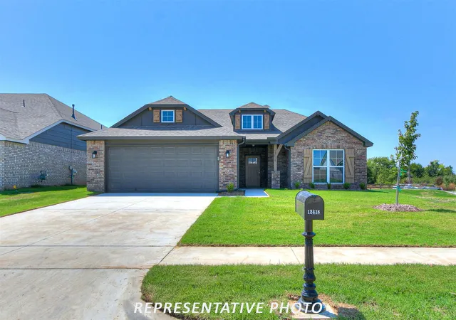 Photo 3 of Single family home for sale at 13339 S 72nd Eastplace, Bixby, OK 74008 | MLS# 2636637 | Listing updated on 2026-10-07