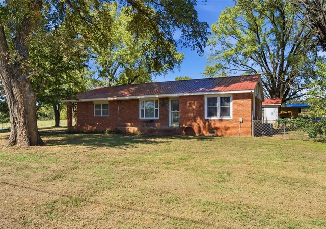 Photo 3 of Single family home for sale at 37235 E 241st Street S, Porter, OK 74454 | MLS# 2636598 | Listing updated on 2026-10-07