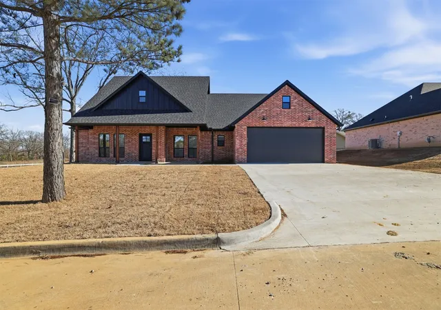 Photo 27 of Single family home for sale at 1906 Boxer Ln, Durant, OK 74701 | MLS# 2636678 | Listing updated on 2026-10-07