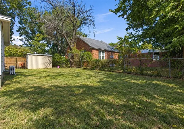 Photo 24 of Single family home for sale at 724 W Cedar St, Durant, OK 74701 | MLS# 2636700 | Listing updated on 2026-10-07