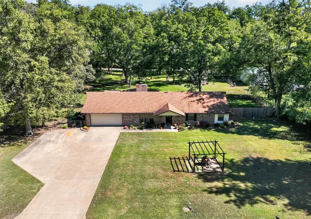 Photo 1 of Sale Pending at 1002 N Hopi St, Chouteau, OK 74337 | MLS# 2636161 | Listing updated on 2026-10-11