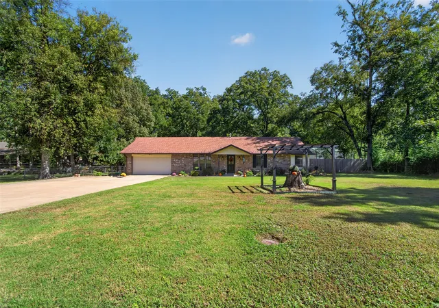 Photo 2 of Sale Pending at 1002 N Hopi St, Chouteau, OK 74337 | MLS# 2636161 | Listing updated on 2026-10-11