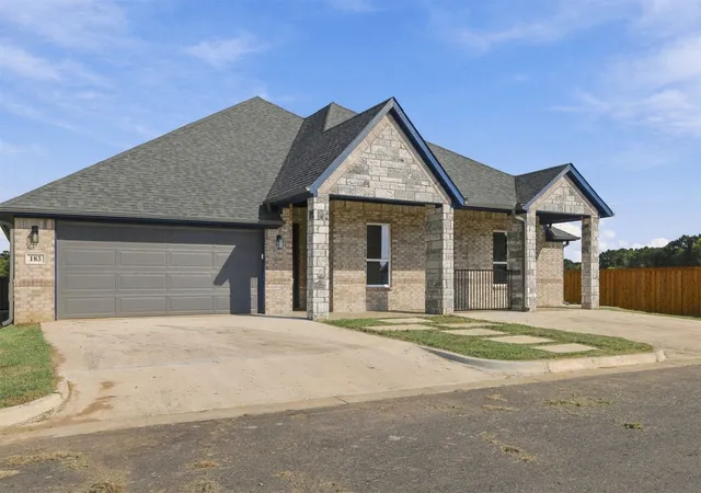 Photo 3 of Single family home for sale at 183 Rancho Sol, Durant, OK 74701 | MLS# 2636547 | Listing updated on 2026-10-08