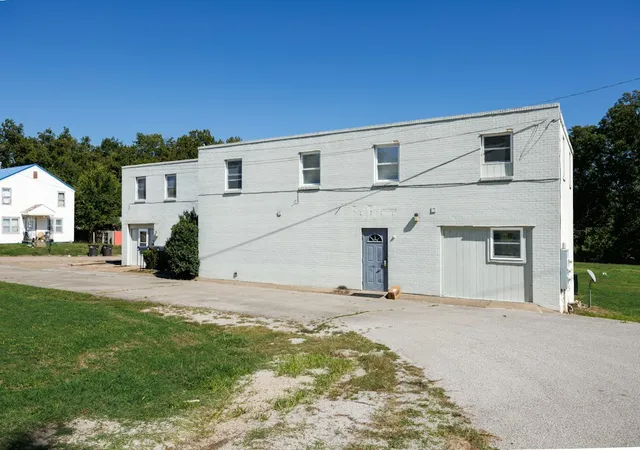 Photo 3 of Multi family home for sale at 609 East 11th, Bartlesville, OK 74003 | MLS# 2636601 | Listing updated on 2026-10-08