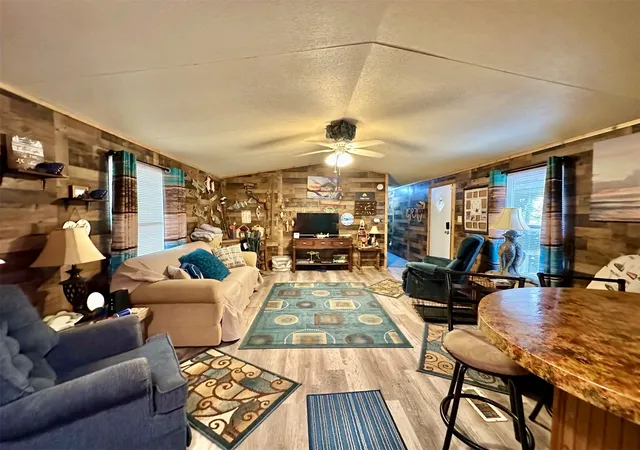 Photo 3 of Manufactured home for sale at 10716 Driftwood Rd, Kingston, OK 73439 | MLS# 2636763 | Listing updated on 2026-10-08