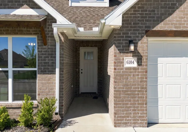 Photo 2 of Single family home for sale at 6104 N 27th Street, Broken Arrow, OK 74014 | MLS# 2636723 | Listing updated on 2026-10-08