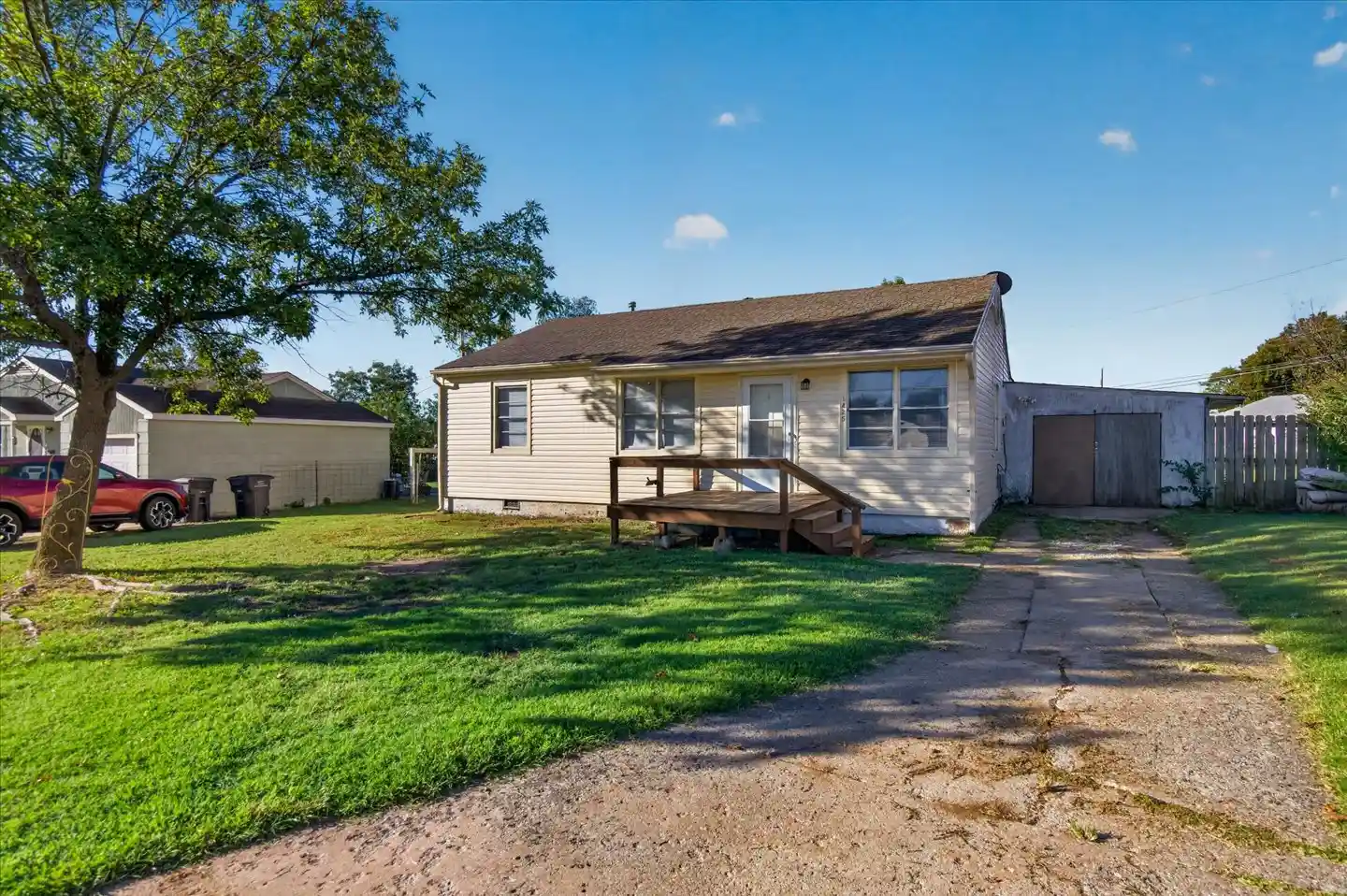 Photo 1 of Single family home for sale at 1425 S Rogers Ave, Bartlesville, OK 74003 | MLS# 2636548 | Listing updated on 2026-10-26