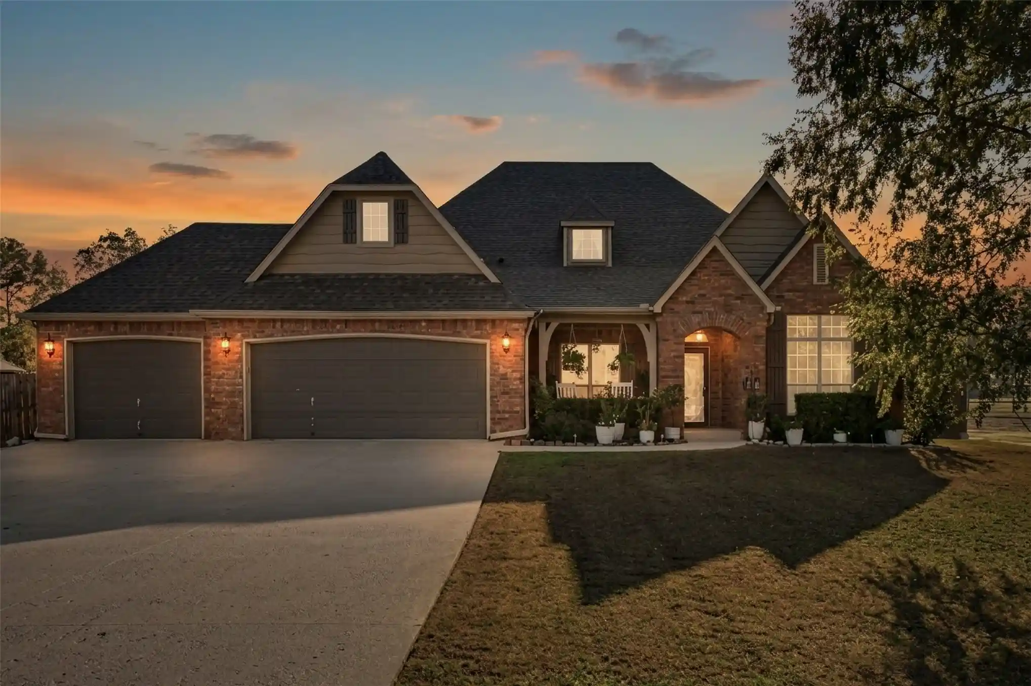 Photo 1 of Single family home for sale at 601 S Supernaw Ave, Skiatook, OK 74070 | MLS# 2636849 | Listing updated on 2026-10-26