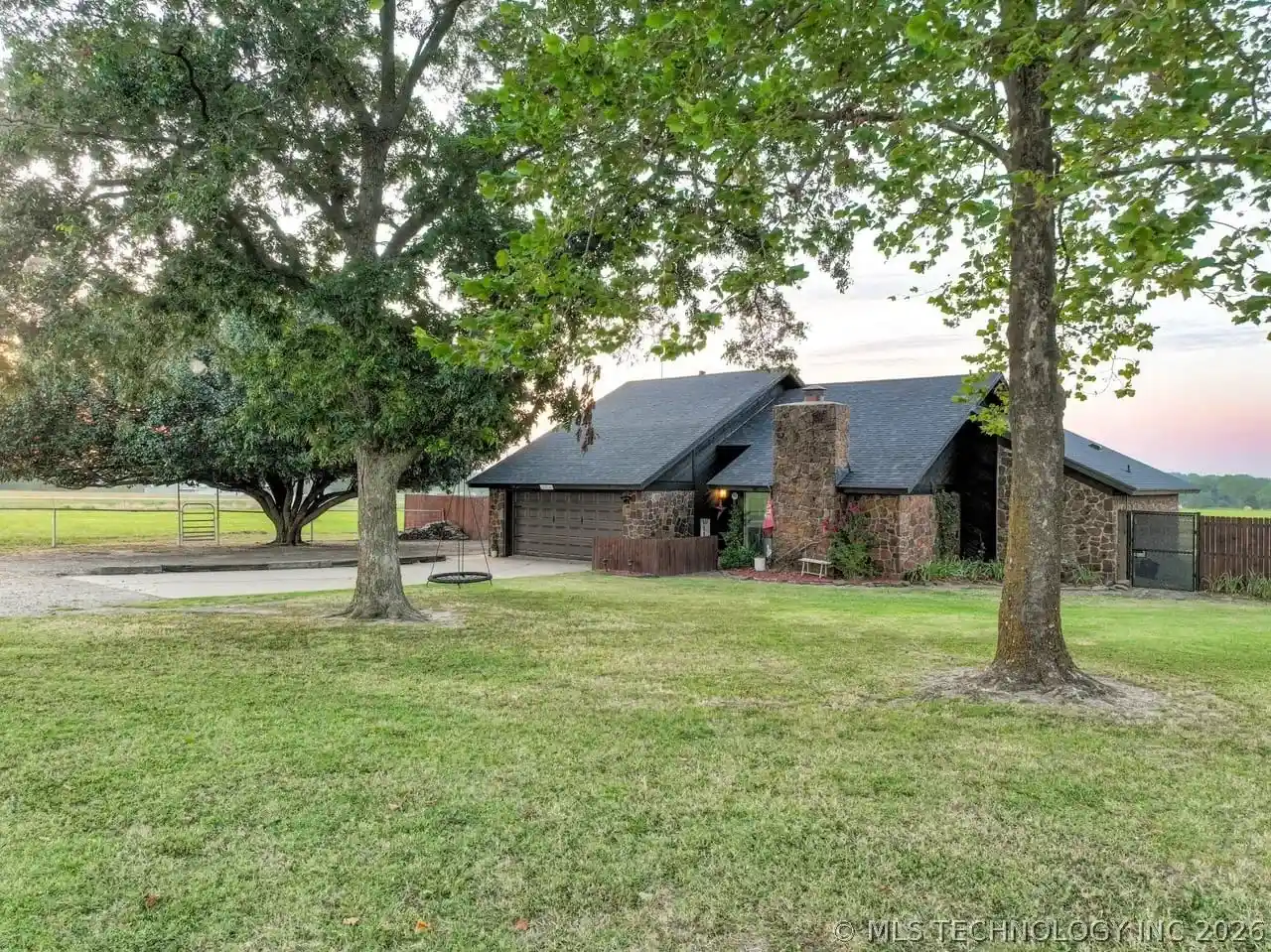 Single family home for sale at 108106 North 3750, Okemah, OK 74859 | MLS# 2636928