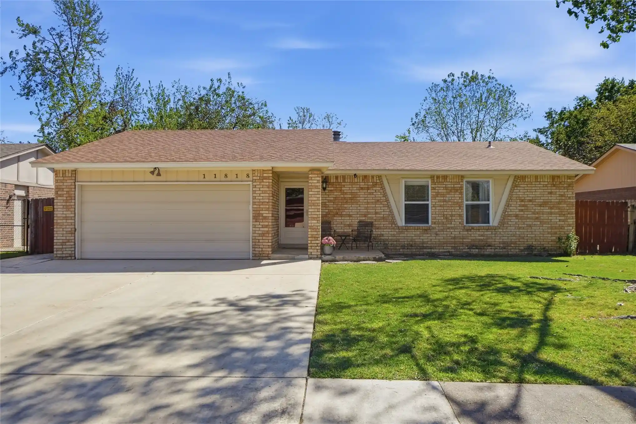 Photo 1 of Sale Pending at 11818 E 80th Place N, Owasso, OK 74055 | MLS# 2636926 | Listing updated on 2026-10-13