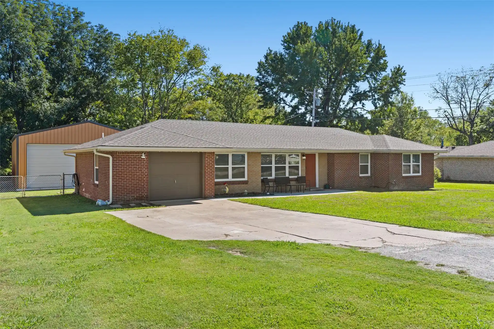 Photo 1 of Sale Pending at 1600 Prairie Hts, Bartlesville, OK 74006 | MLS# 2637050 | Listing updated on 2026-10-12