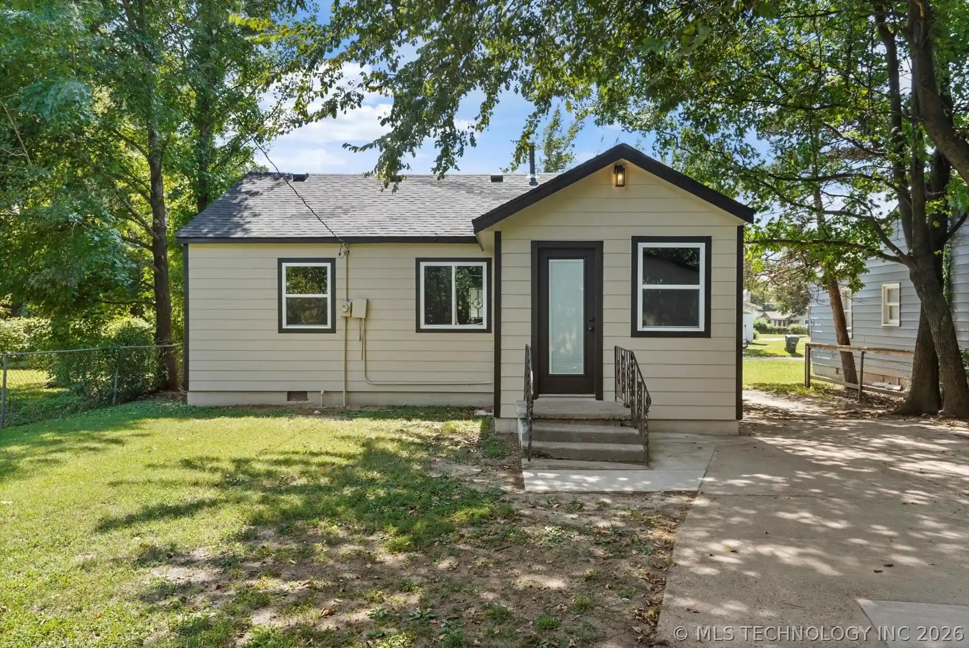 Photo 1 of Single family home for sale at 2908 Elgin St, Muskogee, OK 74401 | MLS# 2637103 | Listing updated on 2026-10-10