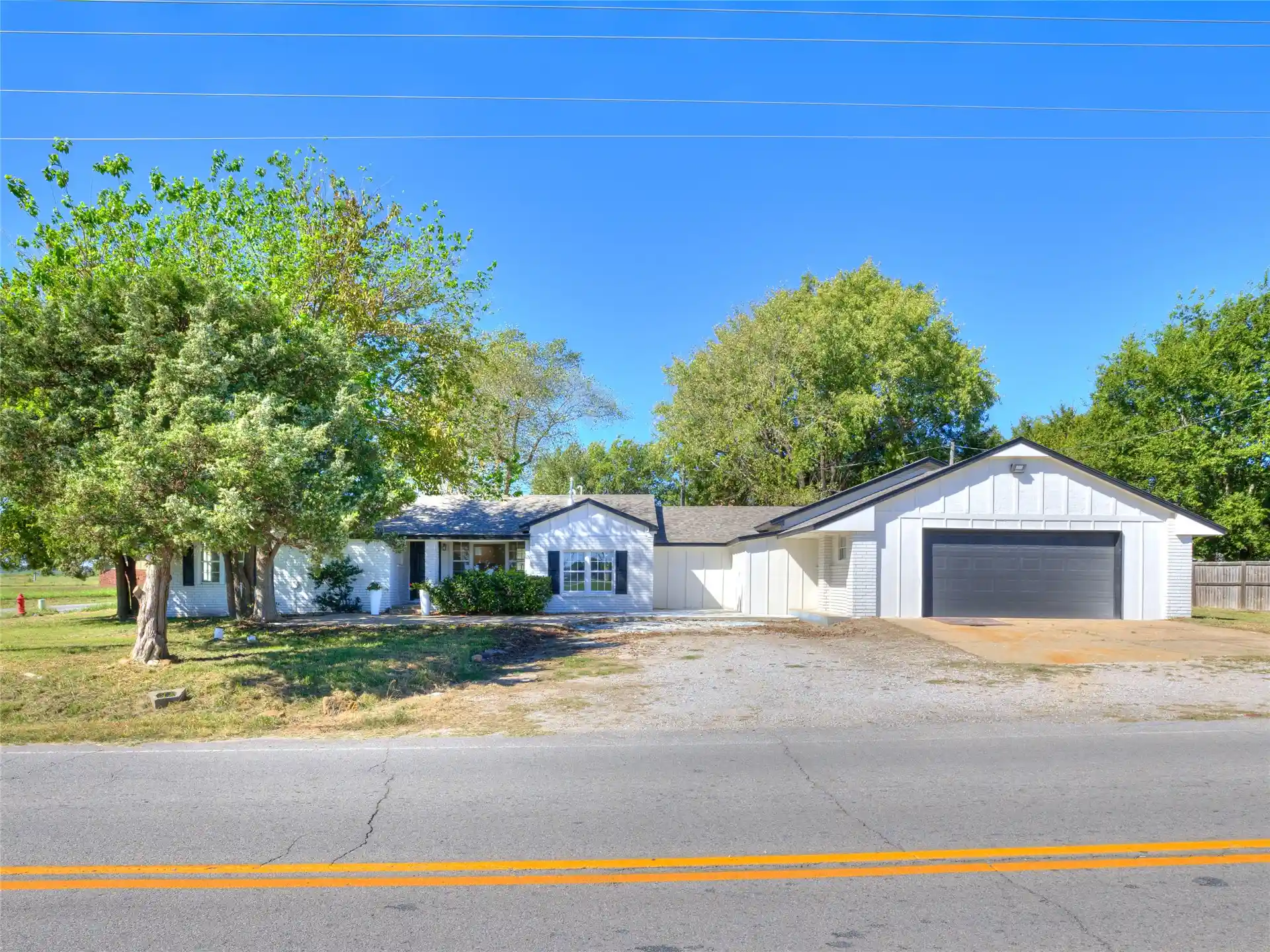 Photo 1 of Single family home for sale at 17096 S Yale Ave, Bixby, OK 74008 | MLS# 2637117 | Listing updated on 2026-10-29