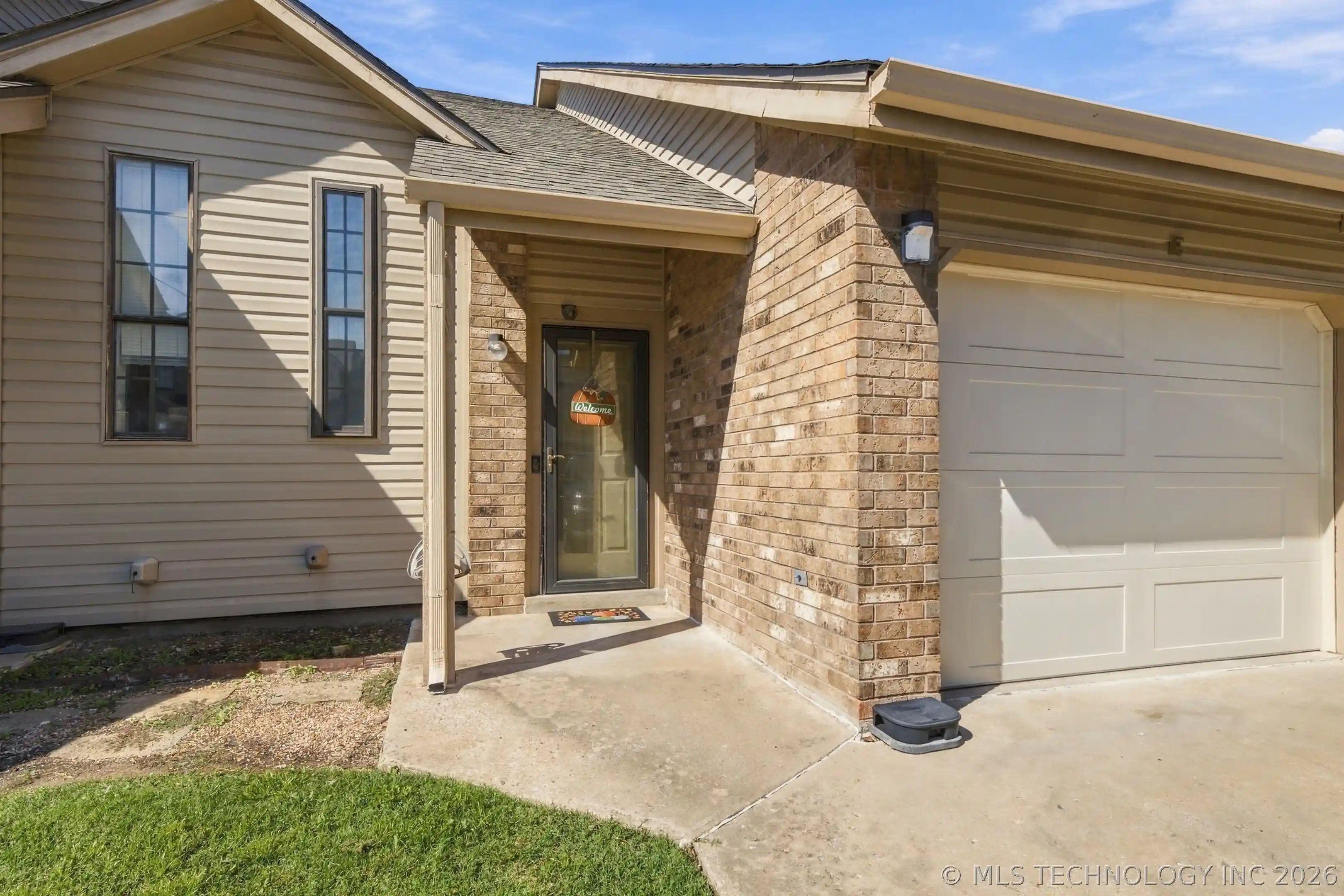 Photo 1 of Condo for sale at 8144 E 17th Street #E, Tulsa, OK 74112 | MLS# 2631384 | Listing updated on 2026-10-12