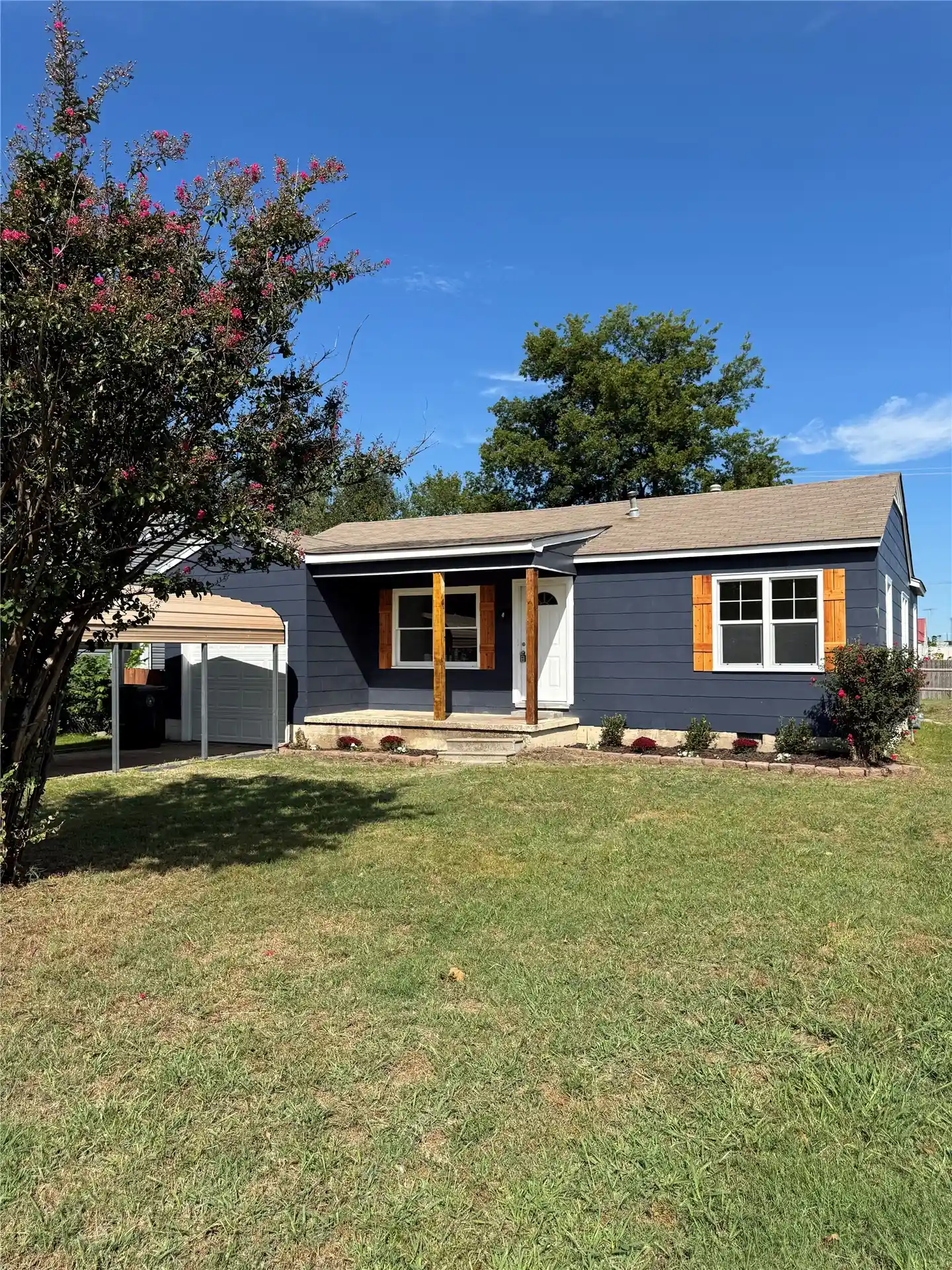 Photo 1 of Single family home for sale at 2218 Lampton St, Muskogee, OK 74403 | MLS# 2637325 | Listing updated on 2026-10-13