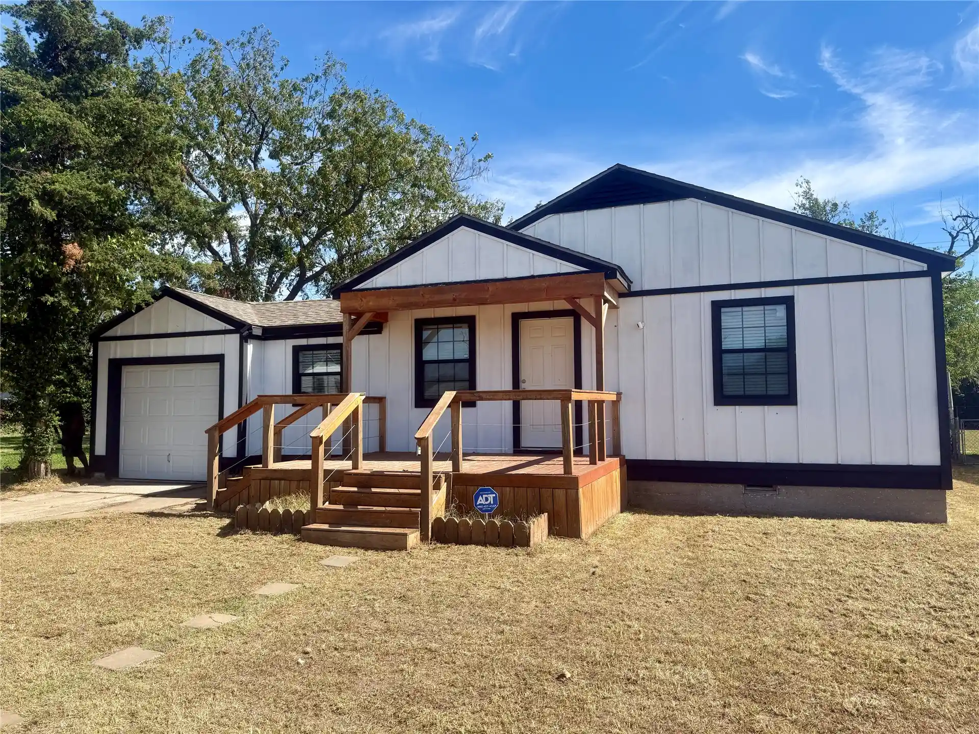 Photo 1 of Single family home for sale at 1408 S Penn, Bartlesville, OK 74003 | MLS# 2637338 | Listing updated on 2026-10-24