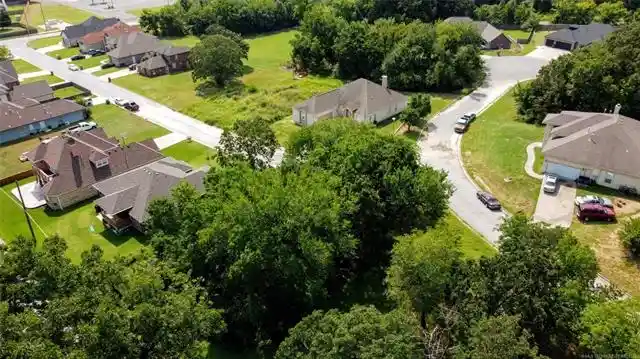 Land for sale at 1749 Pine Pl, Tulsa, OK 74127 | MLS# 2637403