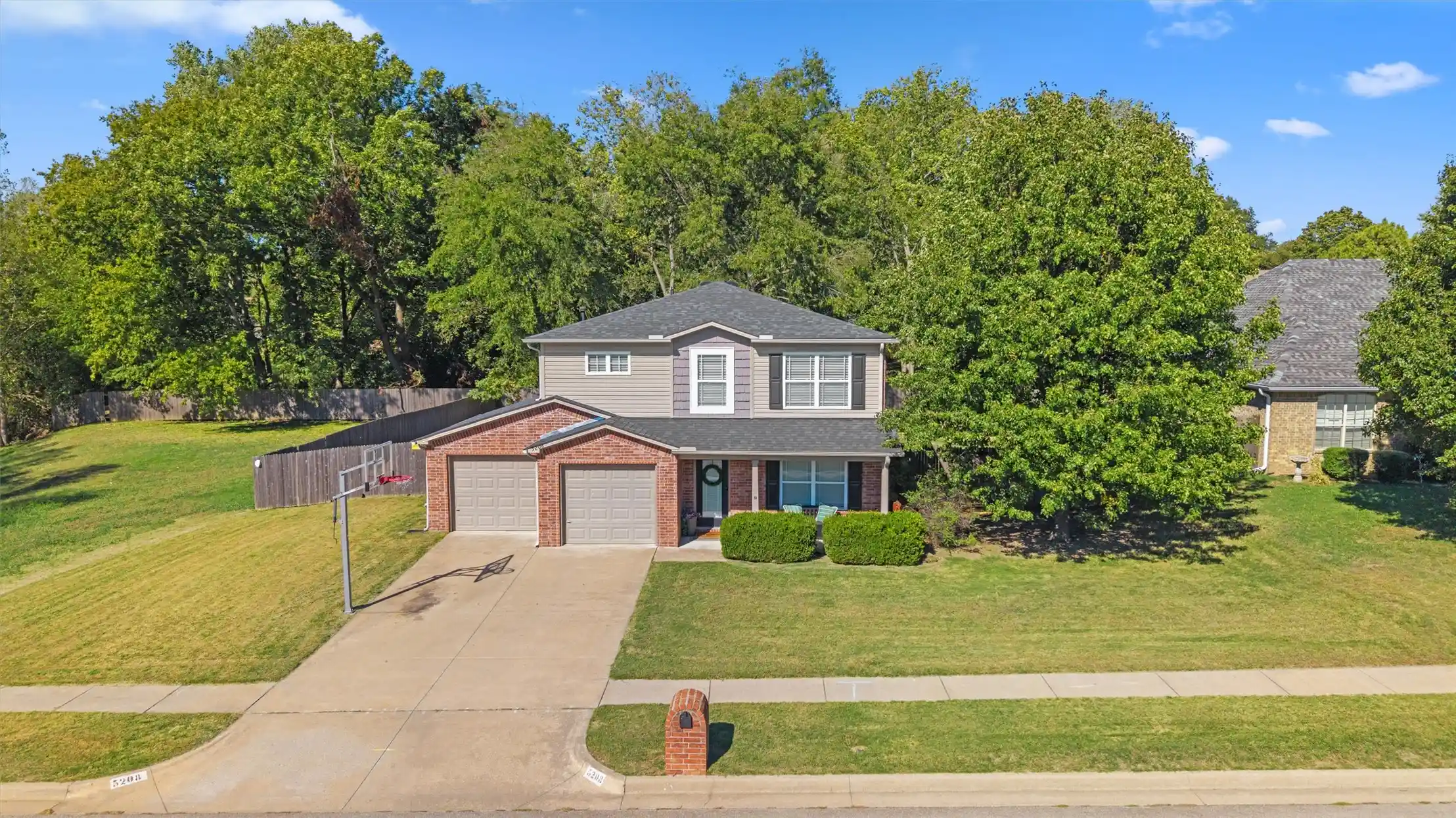 Photo 1 of Single family home for sale at 5208 Richmond Dr, Bartlesville, OK 74006 | MLS# 2637183 | Listing updated on 2026-10-16