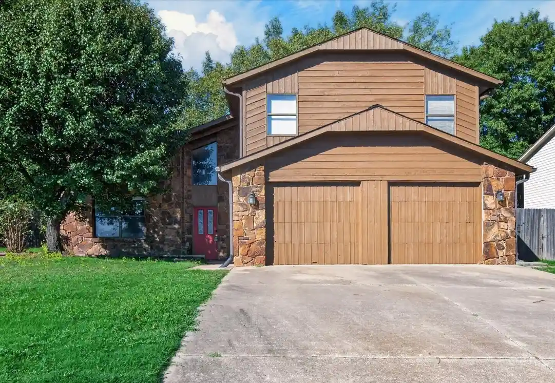 Photo 1 of Single family home for sale at 223 Se Quail Ridge Loop, Bartlesville, OK 74006 | MLS# 2633432 | Listing updated on 2026-10-27