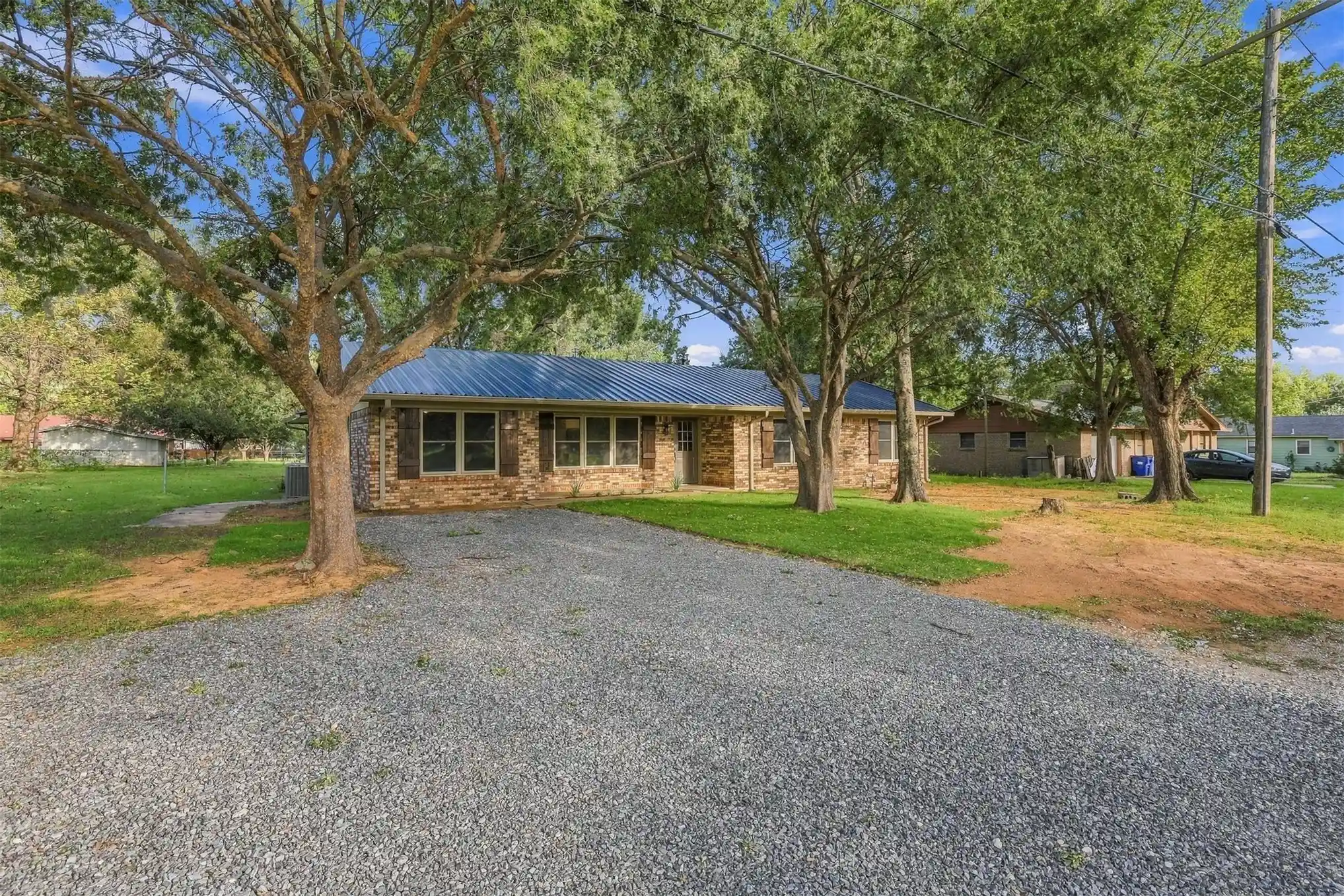Single family home for sale at 210 N Collins, Colbert, OK 74733 | MLS# 2637950
