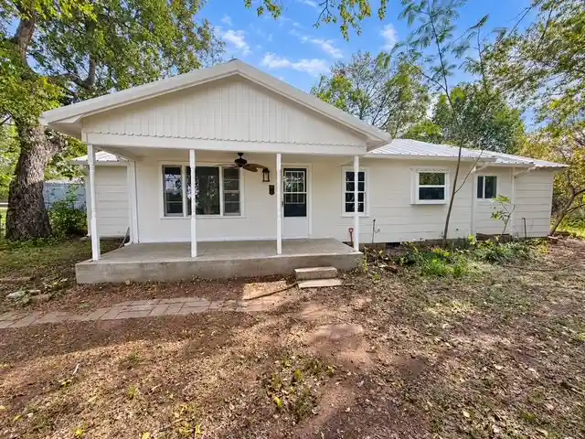 Single family home for sale at 262 Washita St, Ardmore, OK 73401 | MLS# 2638156