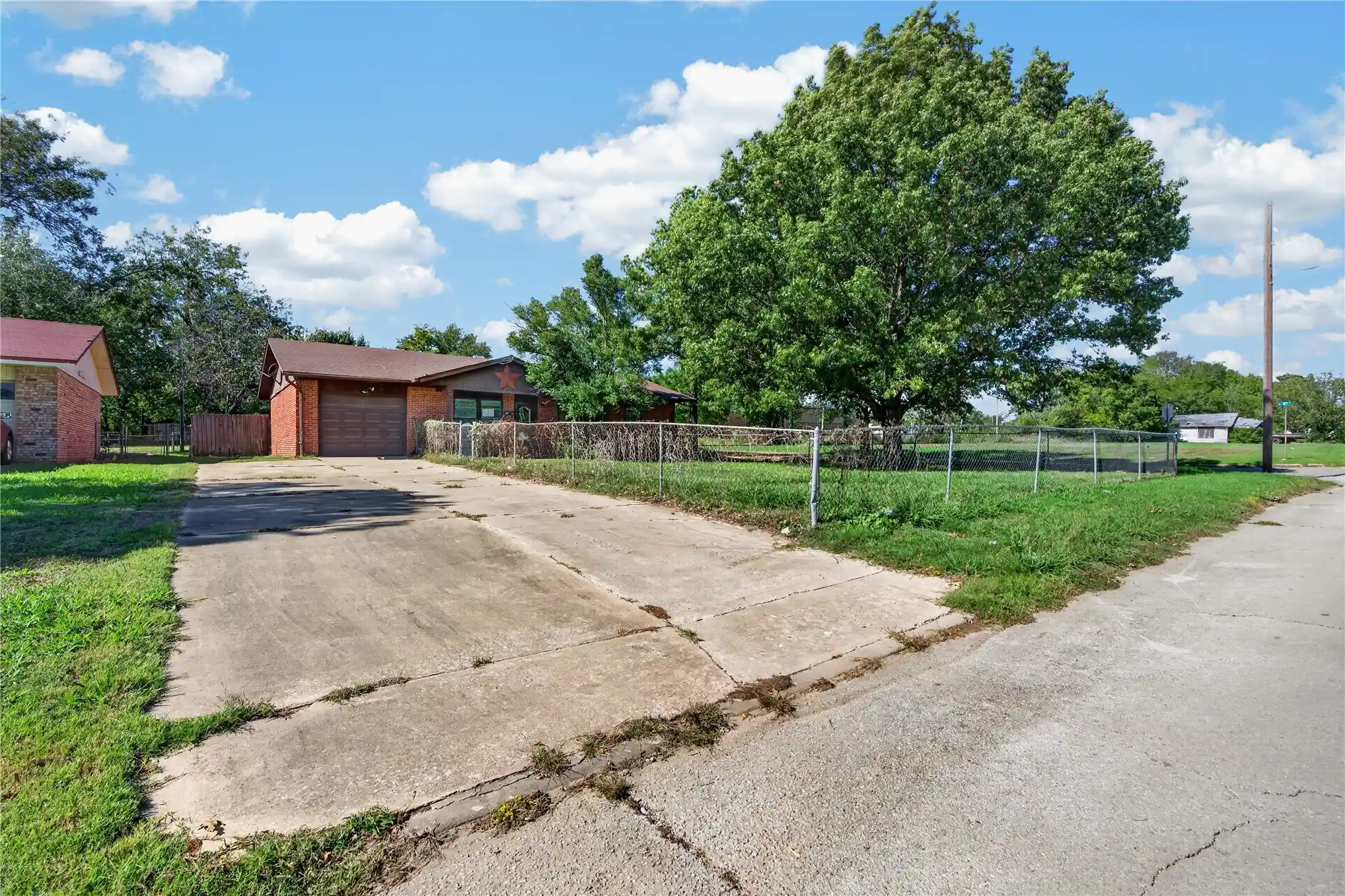 Single family home for sale at 1209 S Wewoka, Wewoka, OK 74884 | MLS# 2637957