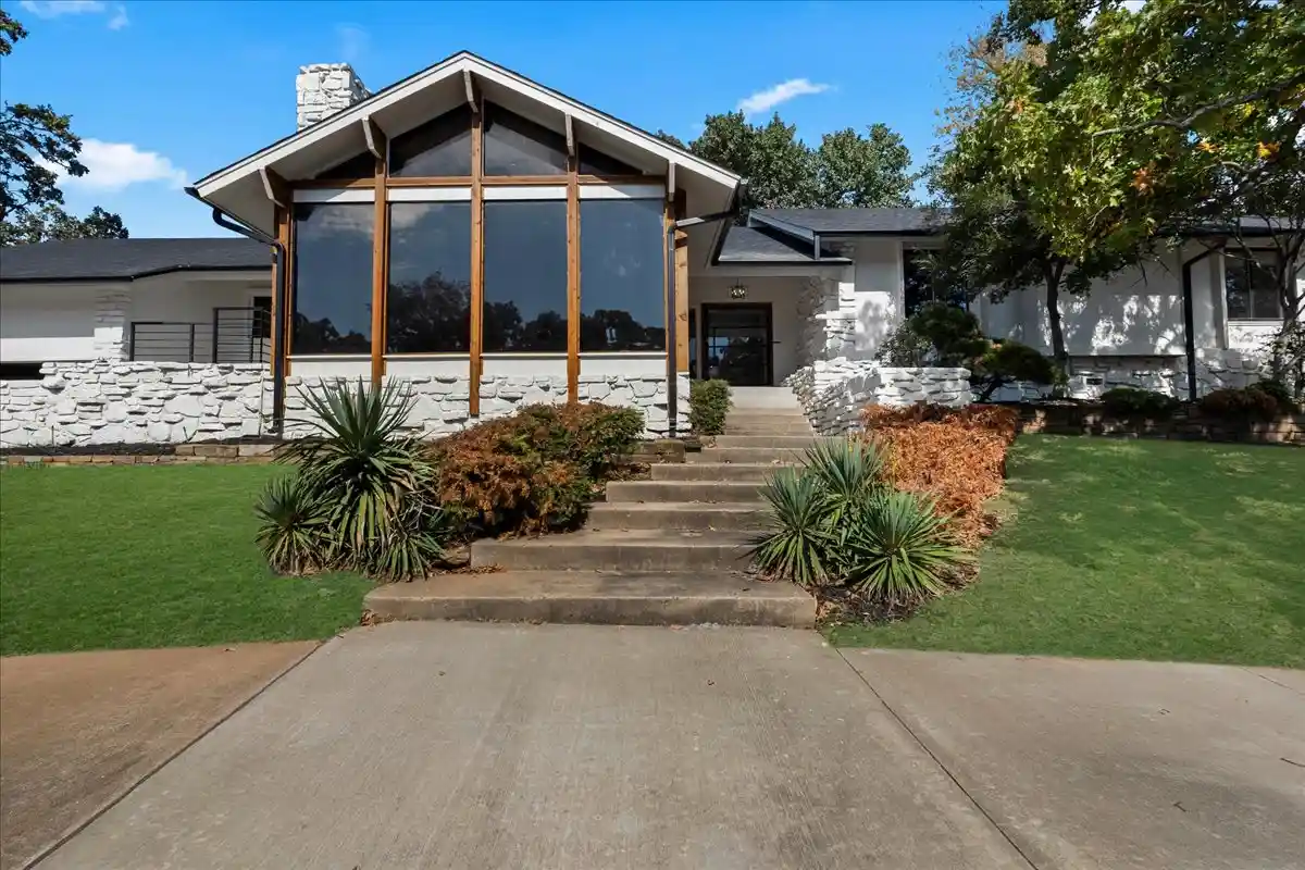 Photo 1 of Single family home for sale at 3155 E 68th Street, Tulsa, OK 74136 | MLS# 2638651 | Listing updated on 2026-10-29