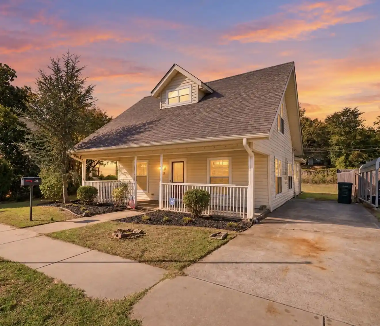 Single family home for sale at 518 N Main St, Sand Springs, OK 74063 | MLS# 2638573