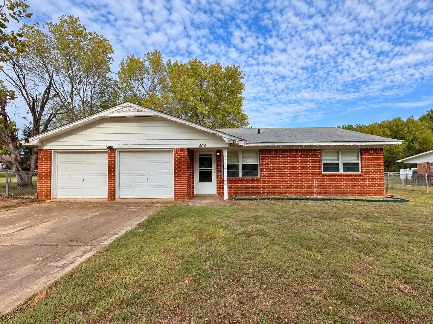 Photo 1 of Single family home for sale at 404 E Colonial Dr, Konawa, OK 74849 | MLS# 2638629 | Listing updated on 2026-10-24