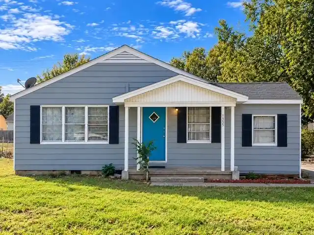 Photo 1 of Sale Pending at 1555 S Rogers Ave, Bartlesville, OK 74003 | MLS# 2638385 | Listing updated on 2026-10-28