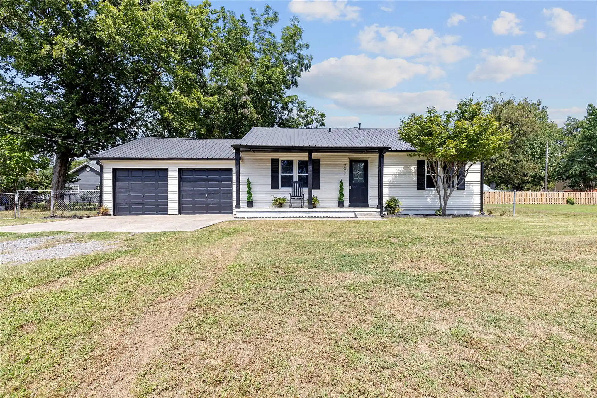 Single family home for sale at 907 SE 4th Street, Wagoner, OK 74467 | MLS# 2638717