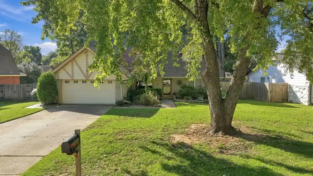 Single family home for sale at 2972 E 76th Street S, Tulsa, OK 74136 | MLS# 2636799