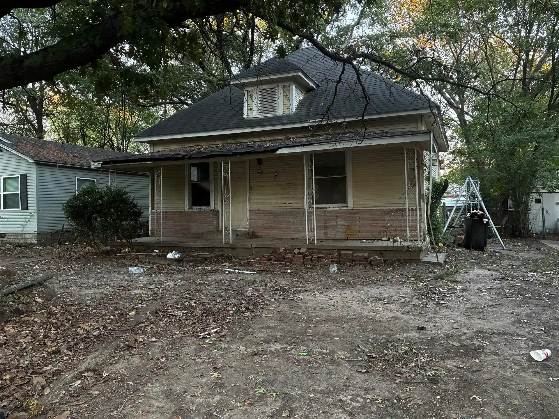 Photo 1 of Single family home for sale at 922 Creek St, Muskogee, OK 74403 | MLS# 2638899 | Listing updated on 2026-10-28