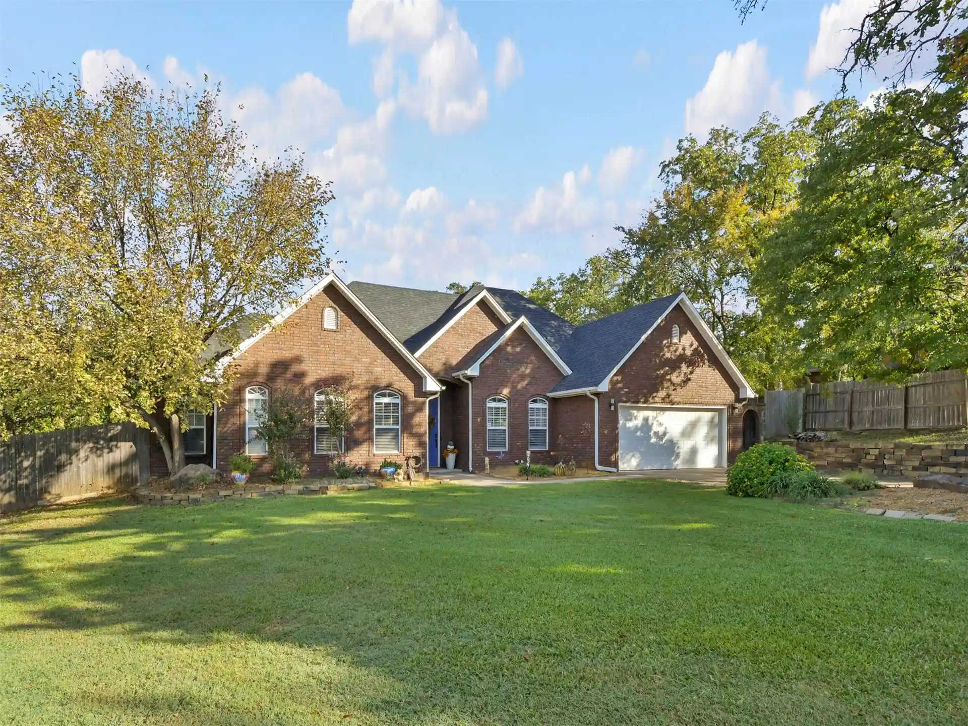 Single family home for sale at 2627 Ridgeway St, Ardmore, OK 73401 | MLS# 2638710