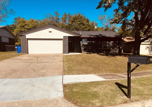 Photo 1 of Single family home for sale at 1605 S 6th Place, Broken Arrow, OK 74012 | MLS# 2638821 | Listing updated on 2026-10-28