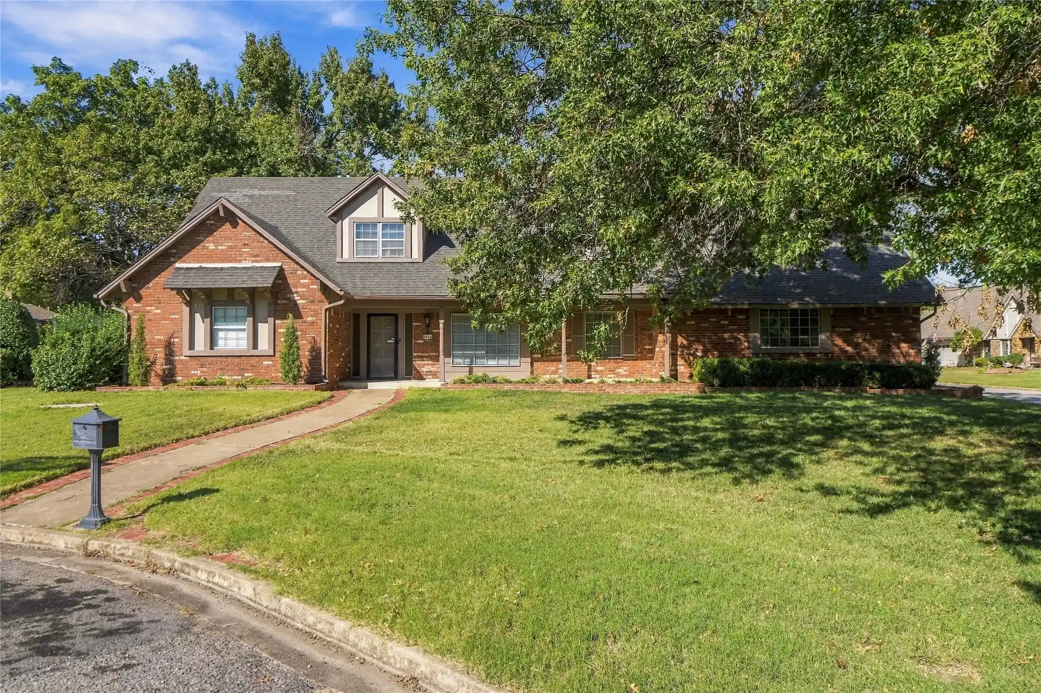 Photo 1 of Single family home for sale at 6826 S 77th East Ave, Tulsa, OK 74133 | MLS# 2638990 | Listing updated on 2026-10-28