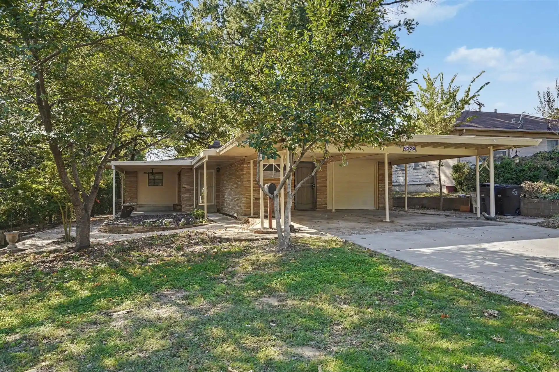 Single family home for sale at 4320 E 36th Street S, Tulsa, OK 74135 | MLS# 2638873
