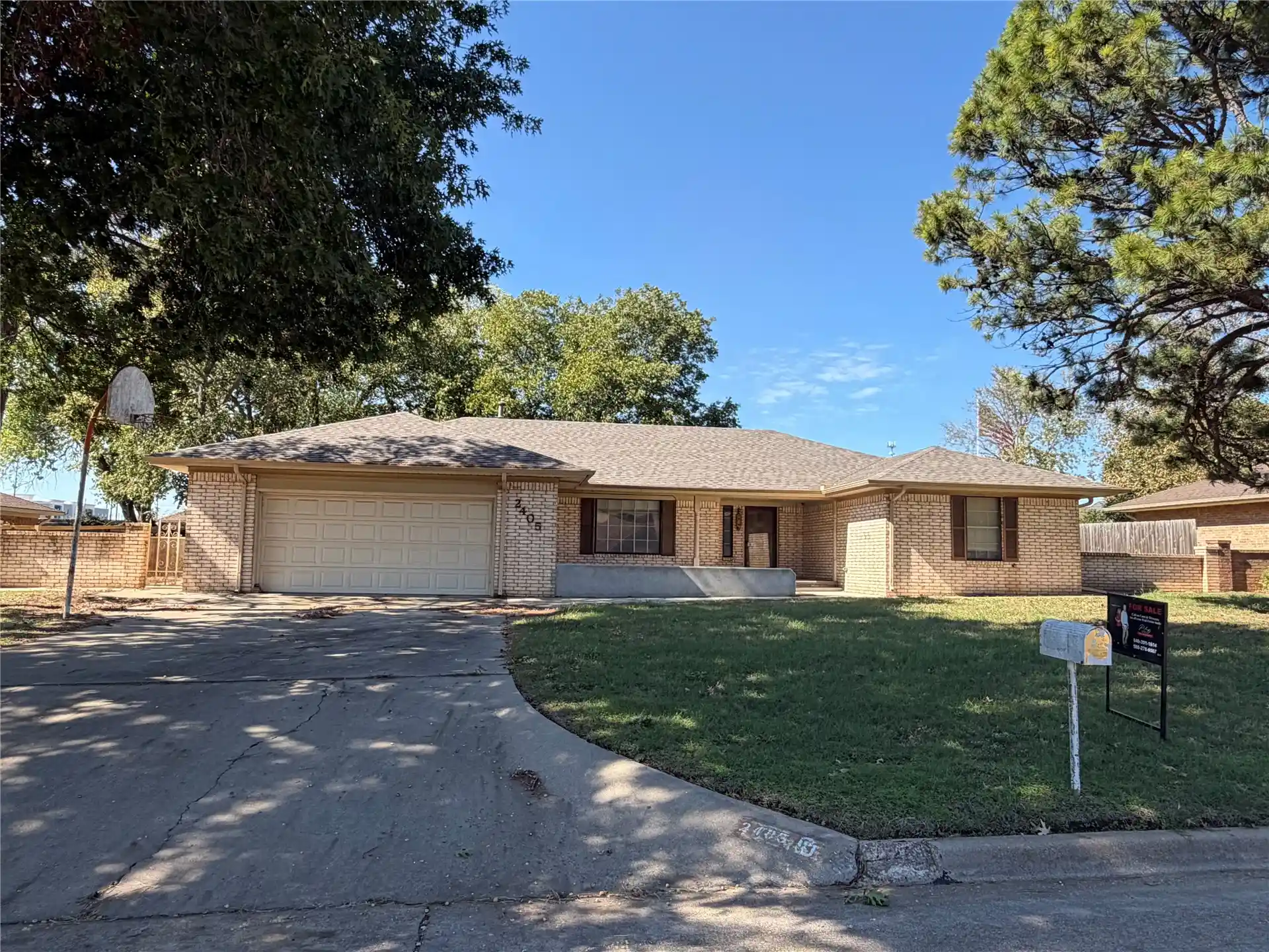 Photo 1 of Single family home for sale at 2405 W Club, Duncan, OK 73533 | MLS# 2638206 | Listing updated on 2026-10-29