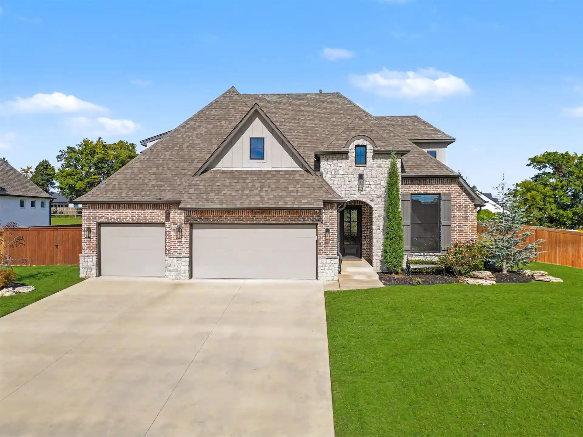 Single family home for sale at 2519 E 136th Street S, Bixby, OK 74008 | MLS# 2638113