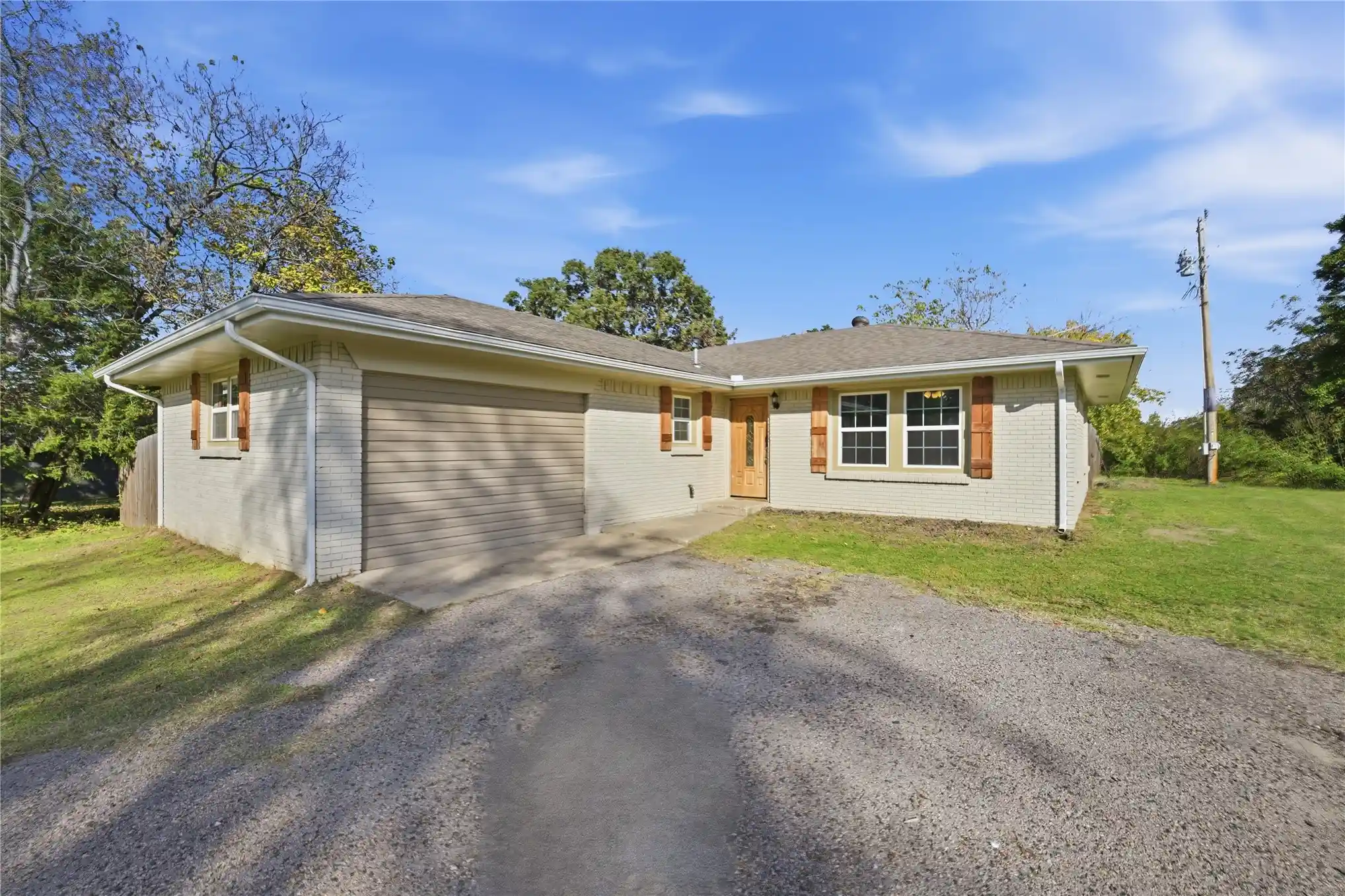 Photo 1 of Single family home for sale at 14198 County Rd 3505, Ada, OK 74820 | MLS# 2639050 | Listing updated on 2026-10-29