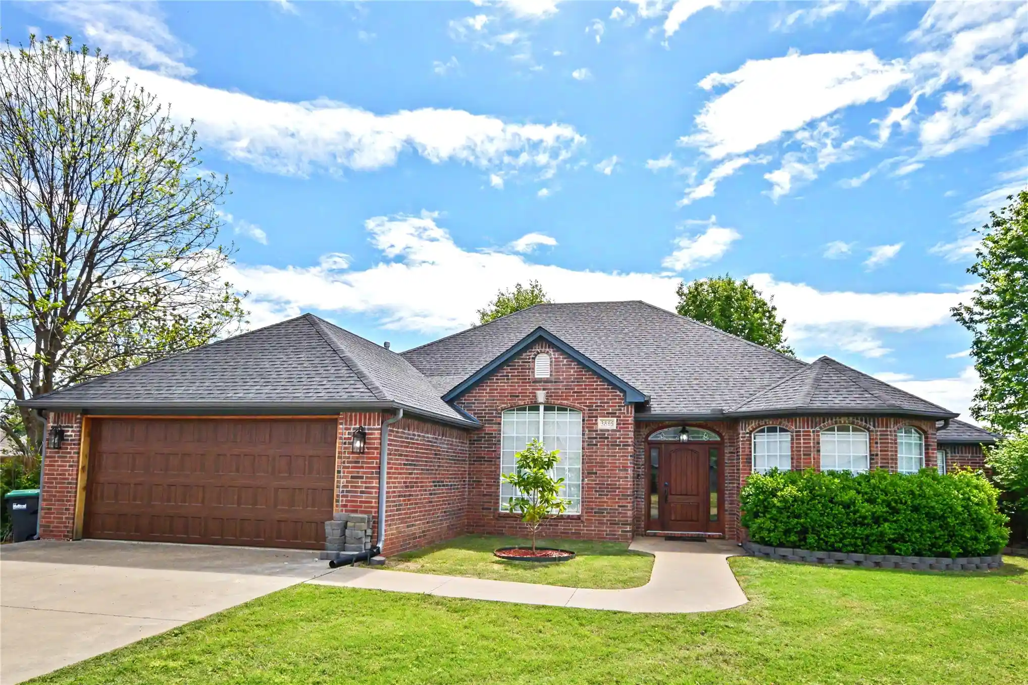 Photo 1 of Single family home for sale at 3885 Lexington Ave, Tahlequah, OK 74464 | MLS# 2639094 | Listing updated on 2026-10-29