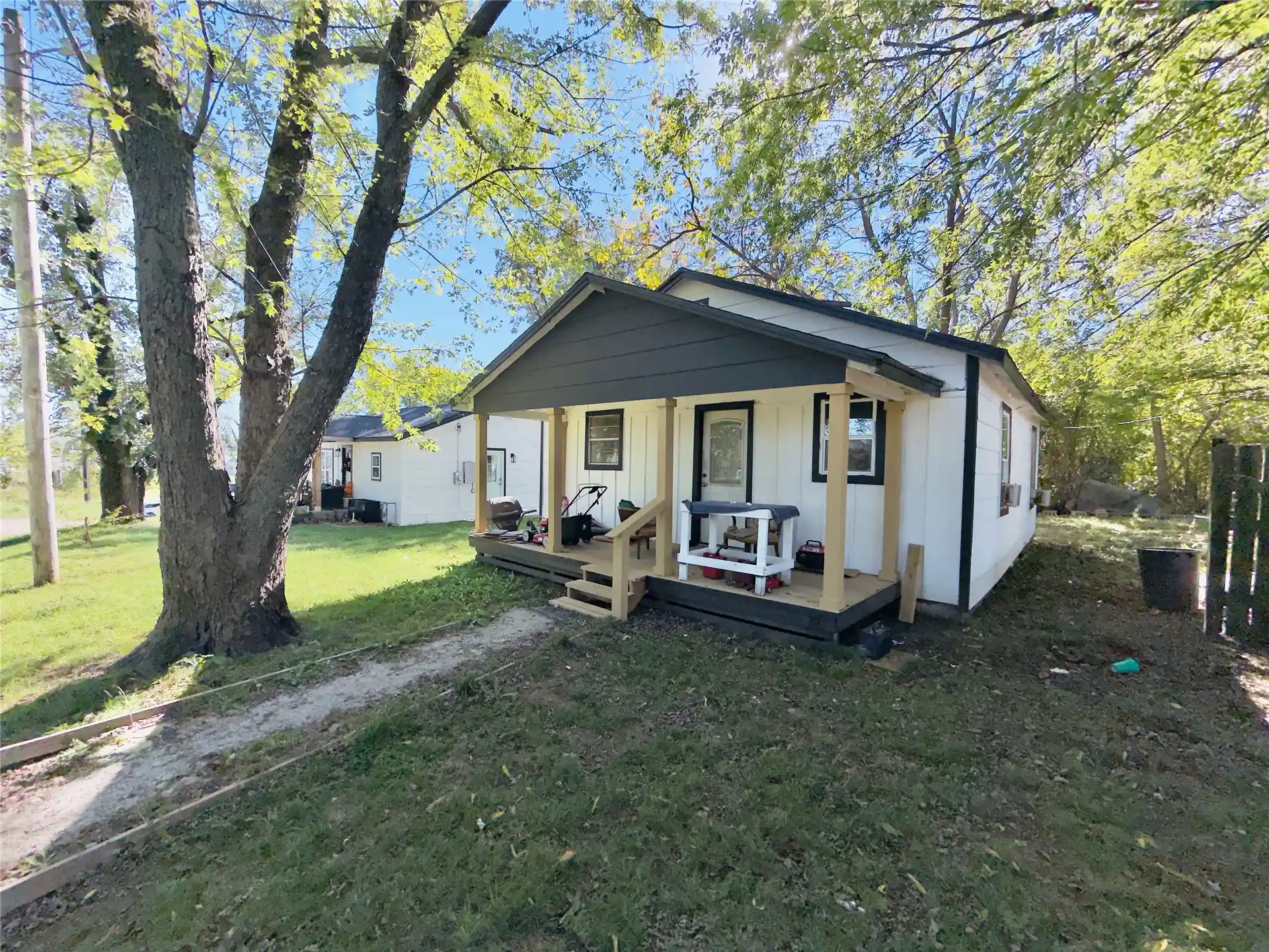Photo 1 of Single family home for sale at 210 E Pine St, Coweta, OK 74429 | MLS# 2639165 | Listing updated on 2026-10-29