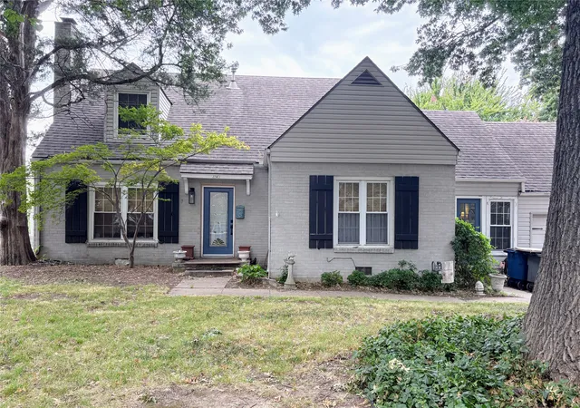 Single family home for sale at 2840 E 21st Place, Tulsa, OK 74114 | MLS# 2639114