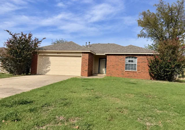 Single family home for sale at 521 W Denny St, Catoosa, OK 74015 | MLS# 2639207