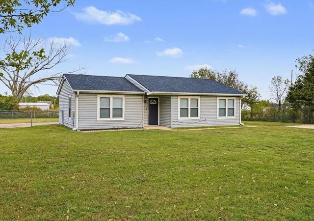 Single family home for sale at 11840 N 190th Eastavenue, Collinsville, OK 74021 | MLS# 2639109