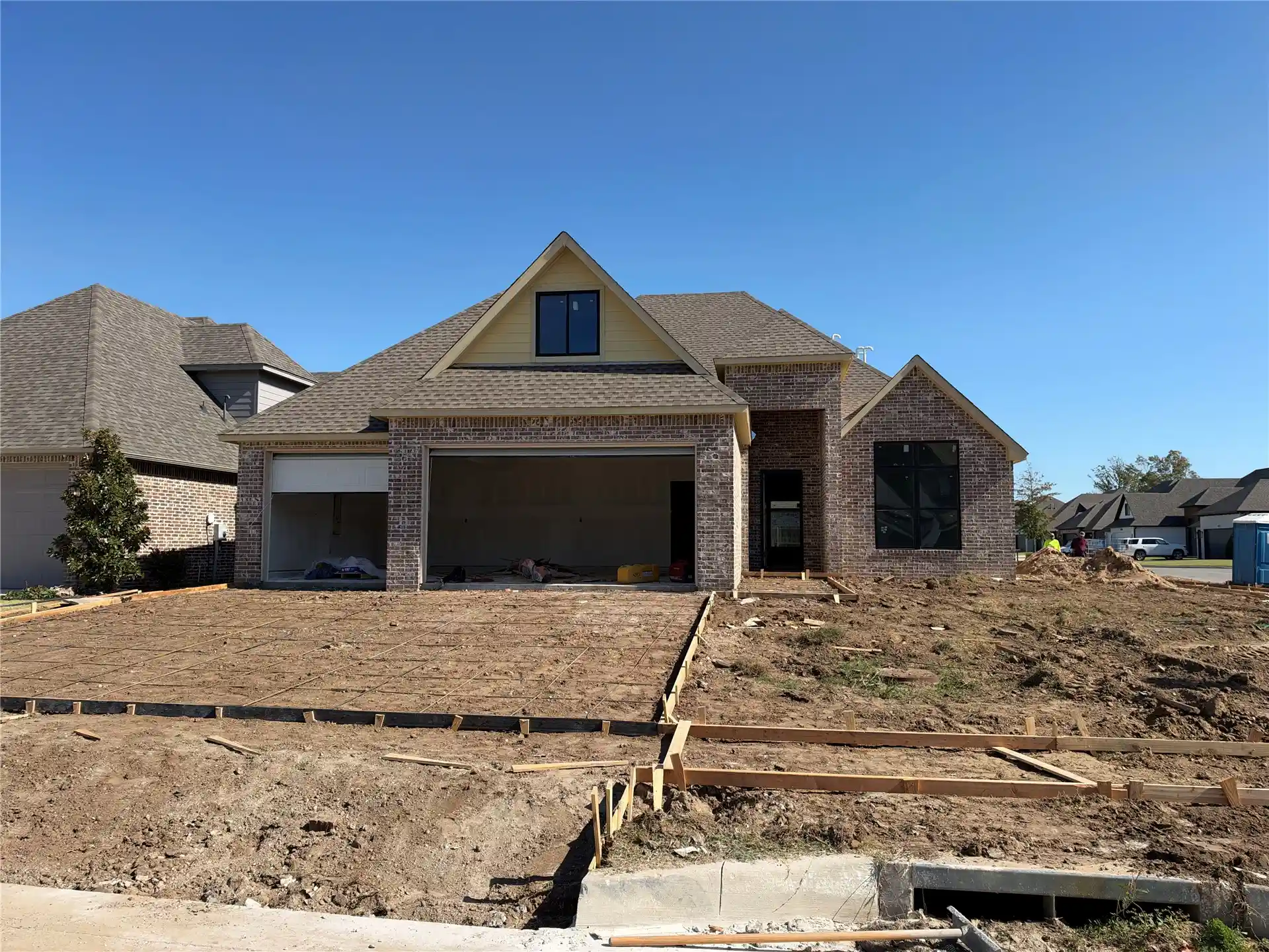 Single family home for sale at 6917 S Willow Ave, Broken Arrow, OK 74011 | MLS# 2639326
