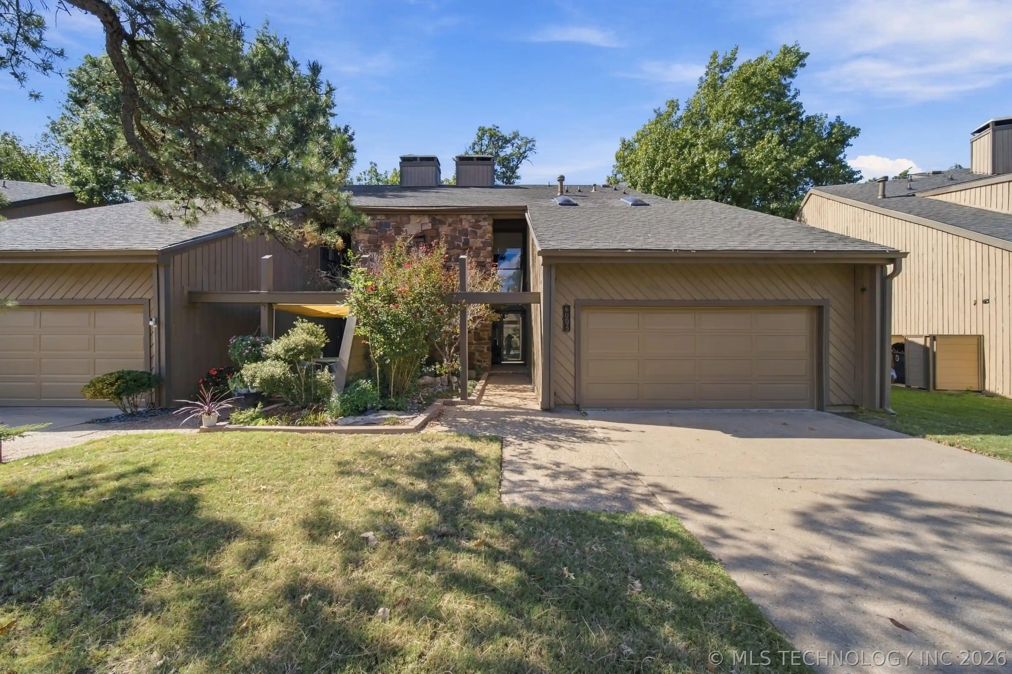 Condo for sale at 6006 S Atlanta Ct #2, Tulsa, OK 74105 | MLS# 2639218