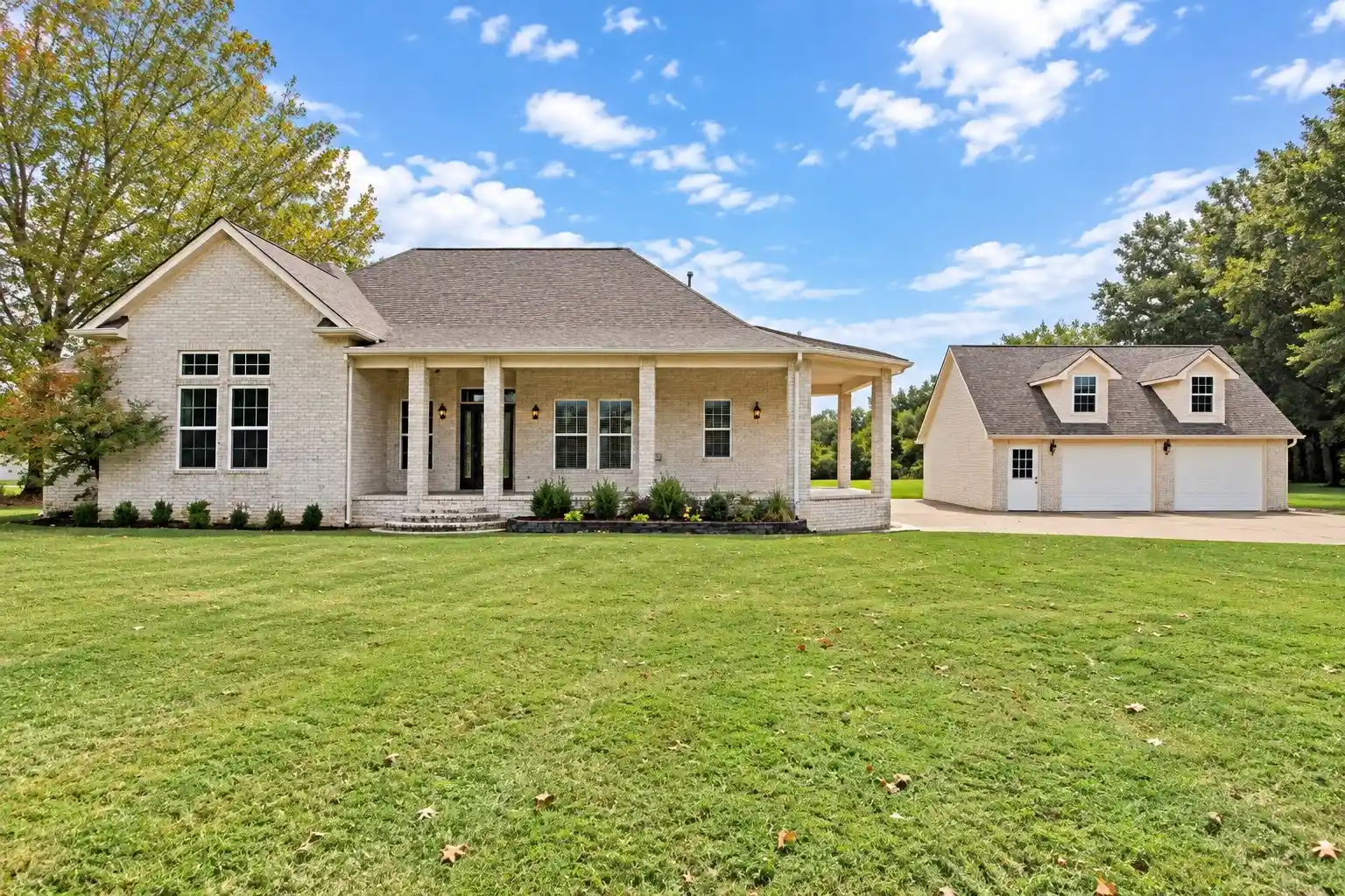Single family home for sale at 1602 Edgewood Dr, Okmulgee, OK 74447 | MLS# 2639113